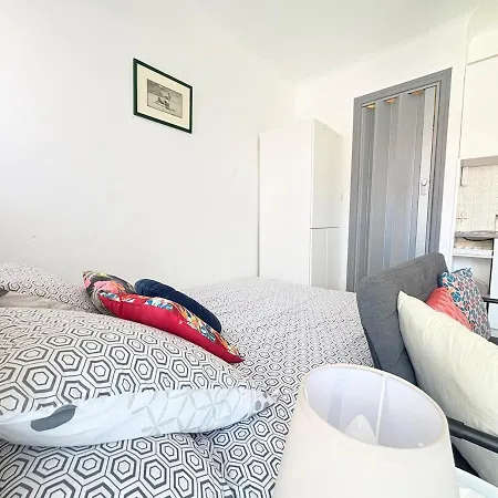 à 200m Balcon Appartamento